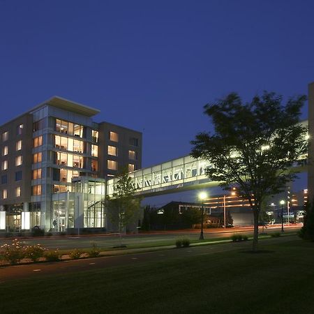 Le Merigot At Tropicana Hotel Evansville Exterior photo